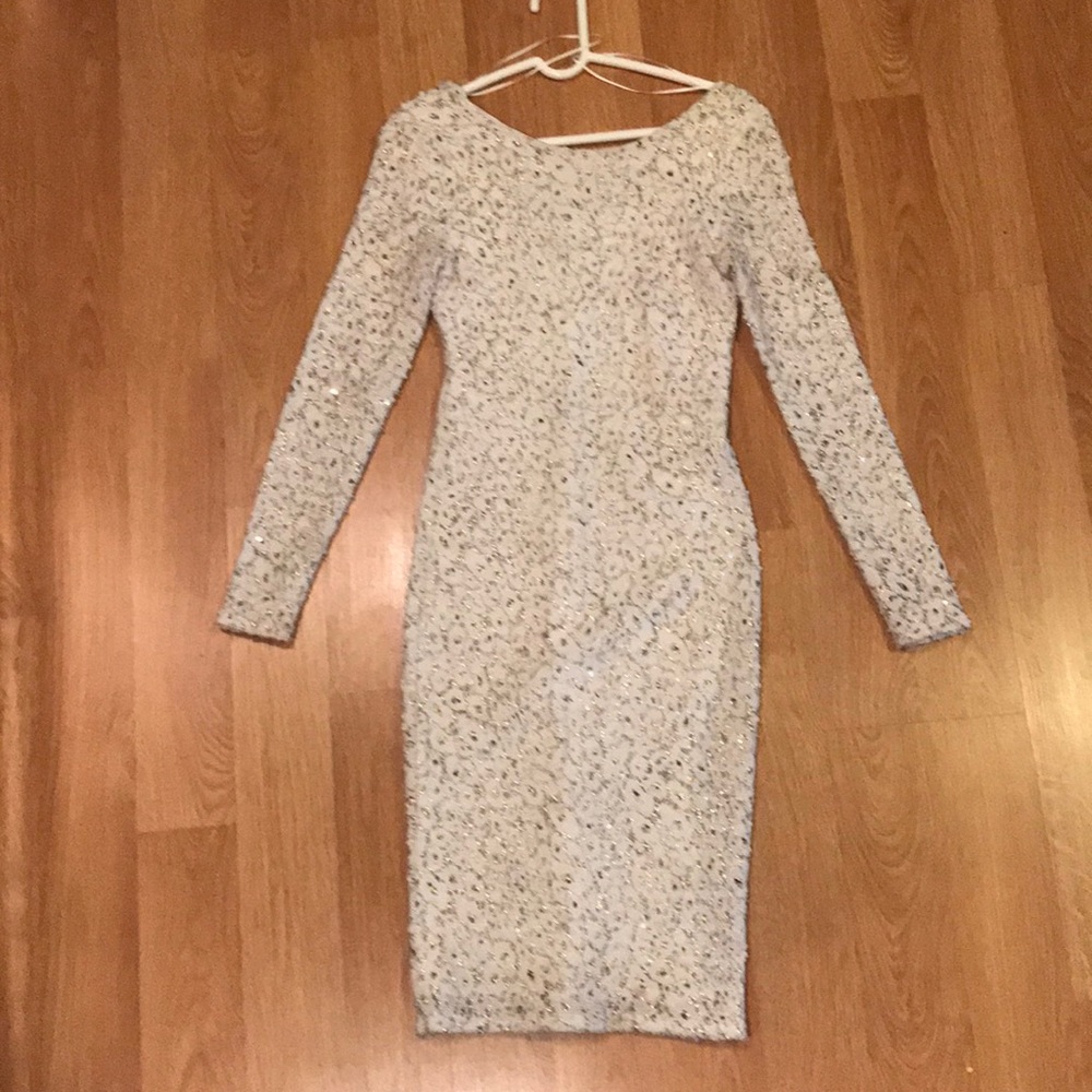 Jennifer Lopez White Long sleeve dress with sequin